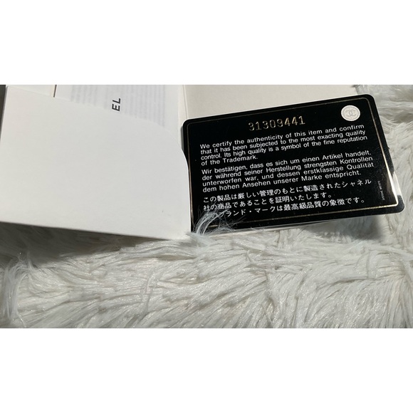 ***SOLD***Chanel Caviar Flap Wallet with silver hardware - Picture 10 of 10